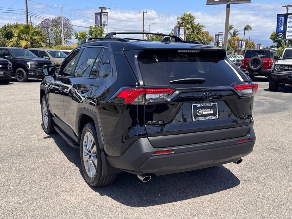 Used 2025 Toyota RAV4 XLE Premium AWD/4WD image 9