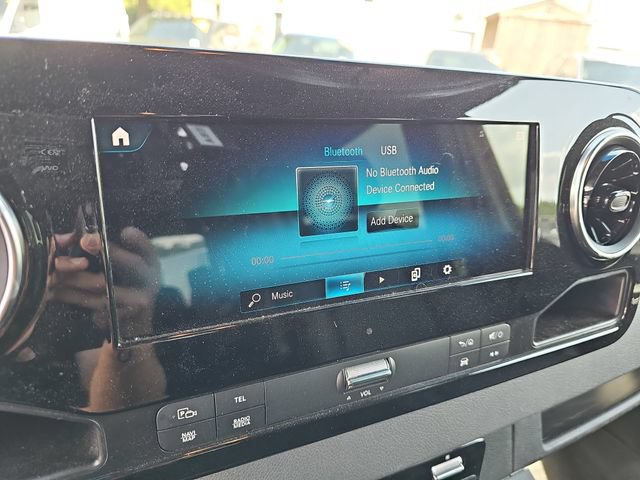 Used 2021 Mercedes-Benz Sprinter 2500 image 24