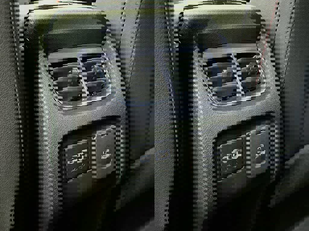 Used 2025 Chevrolet Blazer RS image 16