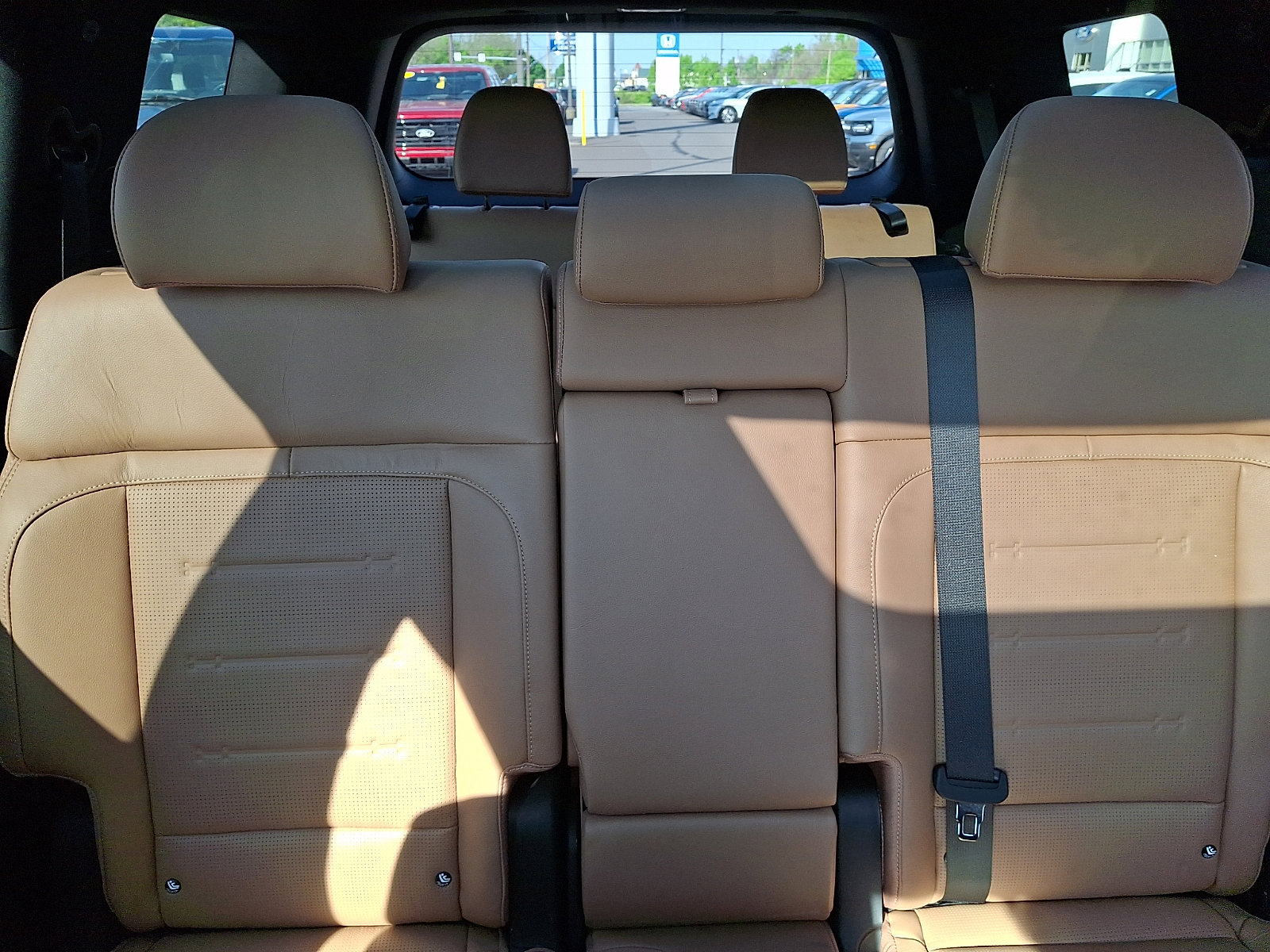 Used 2025 Hyundai Santa Fe Limited AWD/4WD image 19