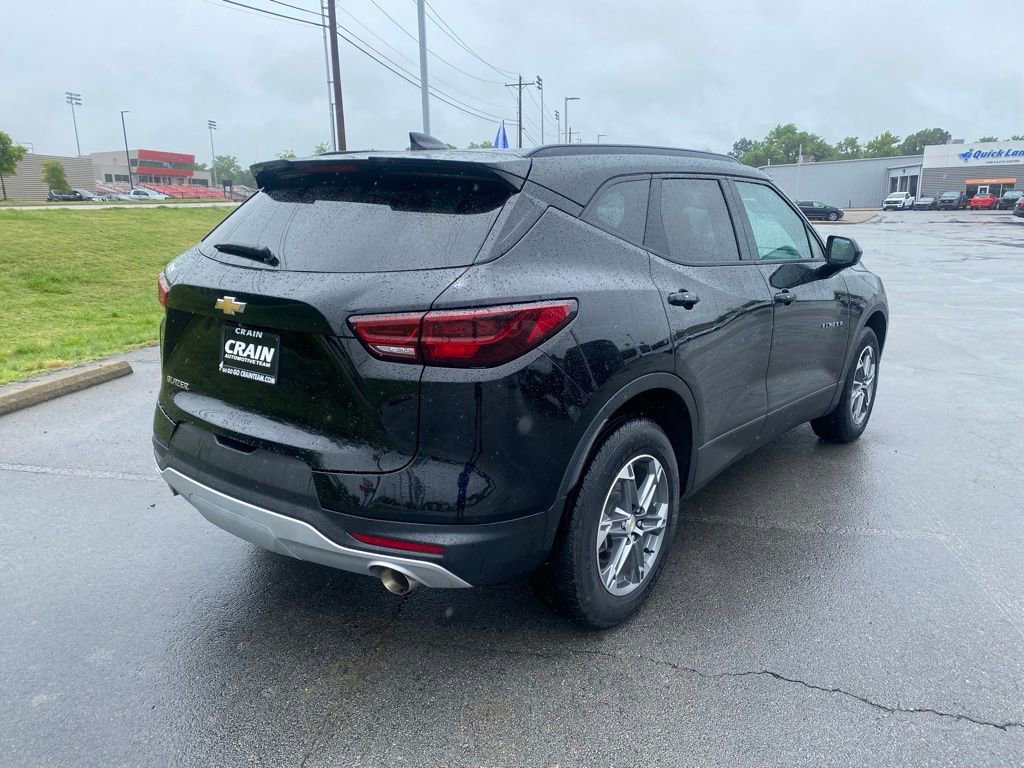 Used 2024 Chevrolet Blazer LT w/ Convenience Package FWD image 7