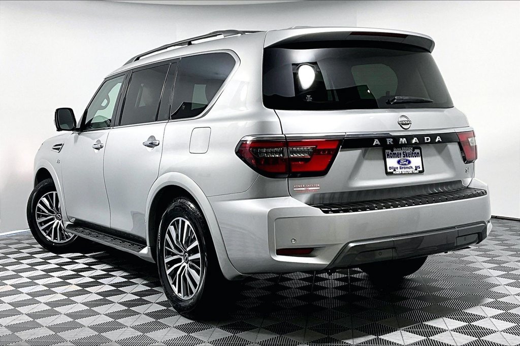 Used 2021 Nissan Armada SL w/ Captain's Chairs Package RWD image 11