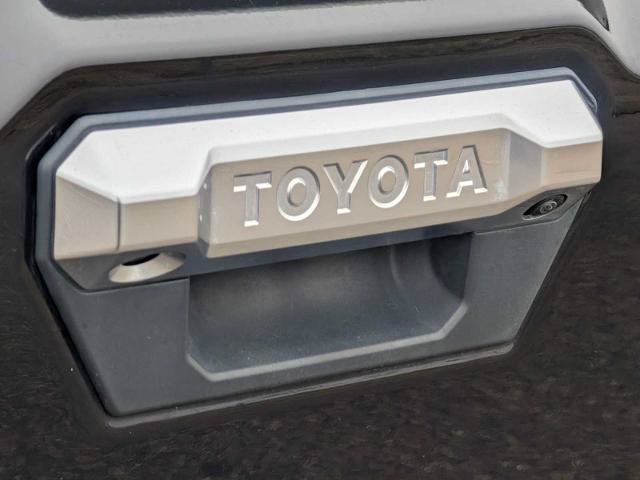 Used 2025 Toyota Tacoma Limited AWD/4WD image 11