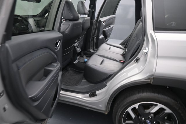 Used 2025 Subaru Forester Limited w/ Popular Package #1 AWD/4WD image 19