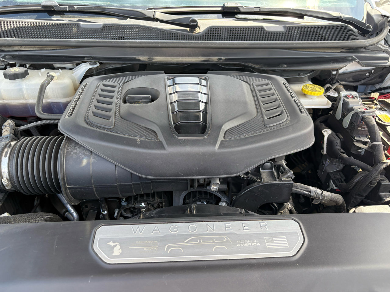 Used 2024 Jeep Wagoneer L Series II w/ Flexible Seating Group image 70