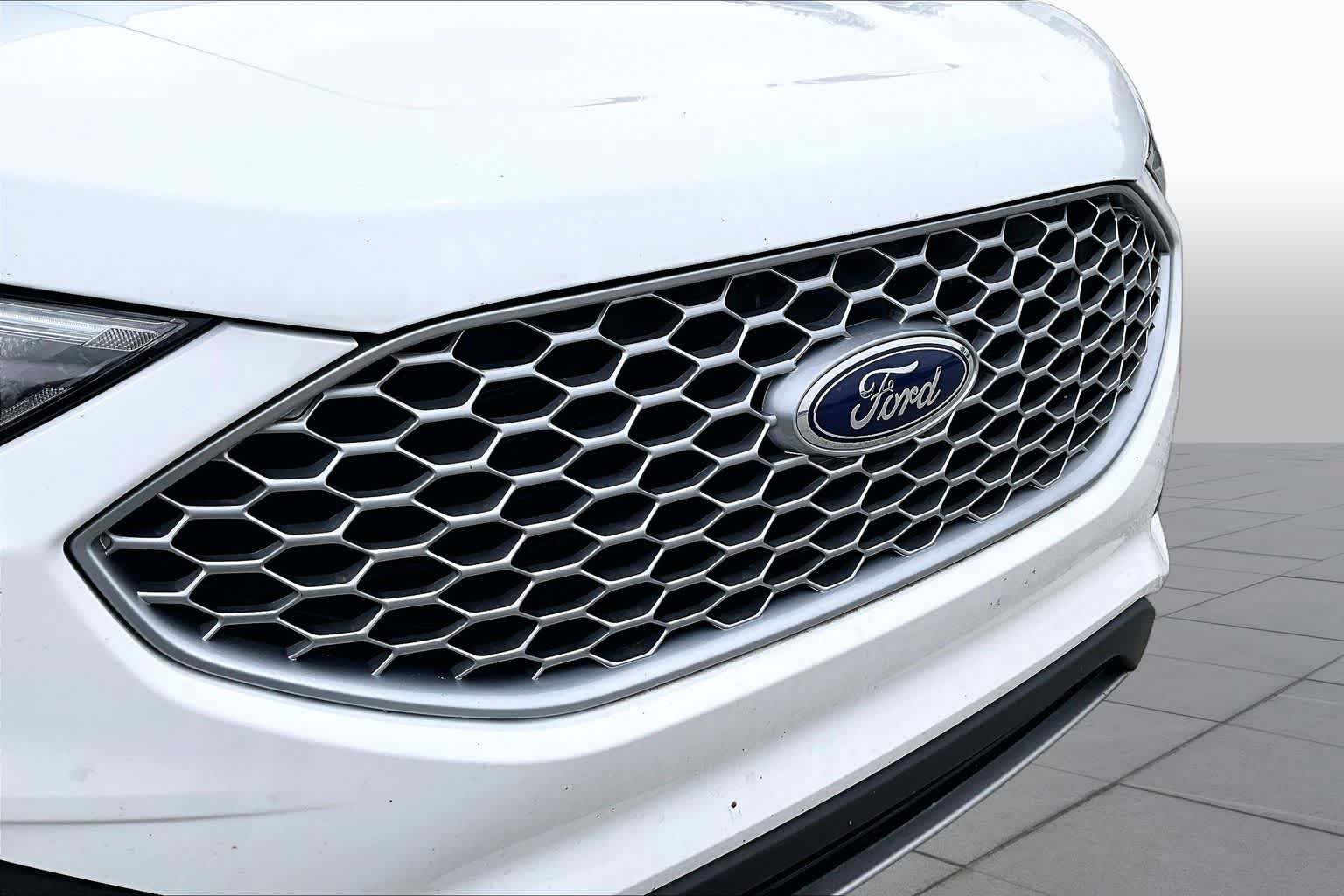Certified 2024 Ford Edge SEL AWD/4WD image 32