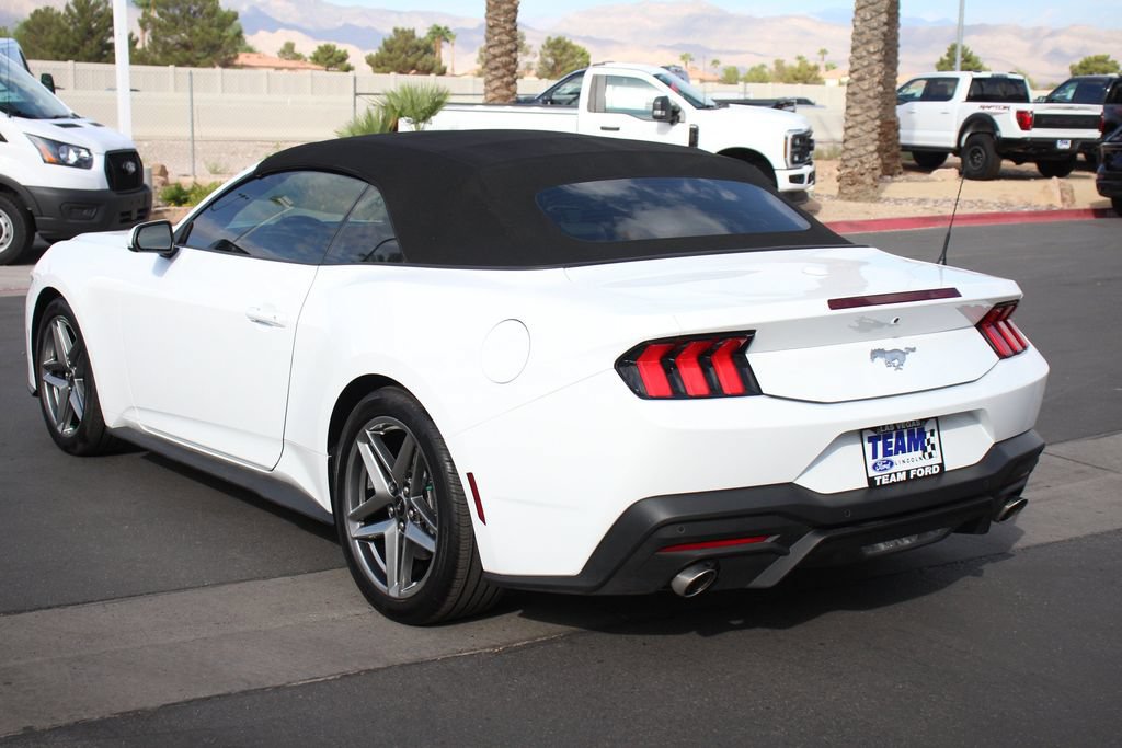 Certified 2025 Ford Mustang Convertible RWD image 5