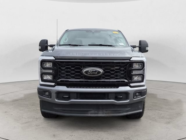 Certified 2025 Ford F250 XLT w/ Black Appearance Package AWD/4WD image 2