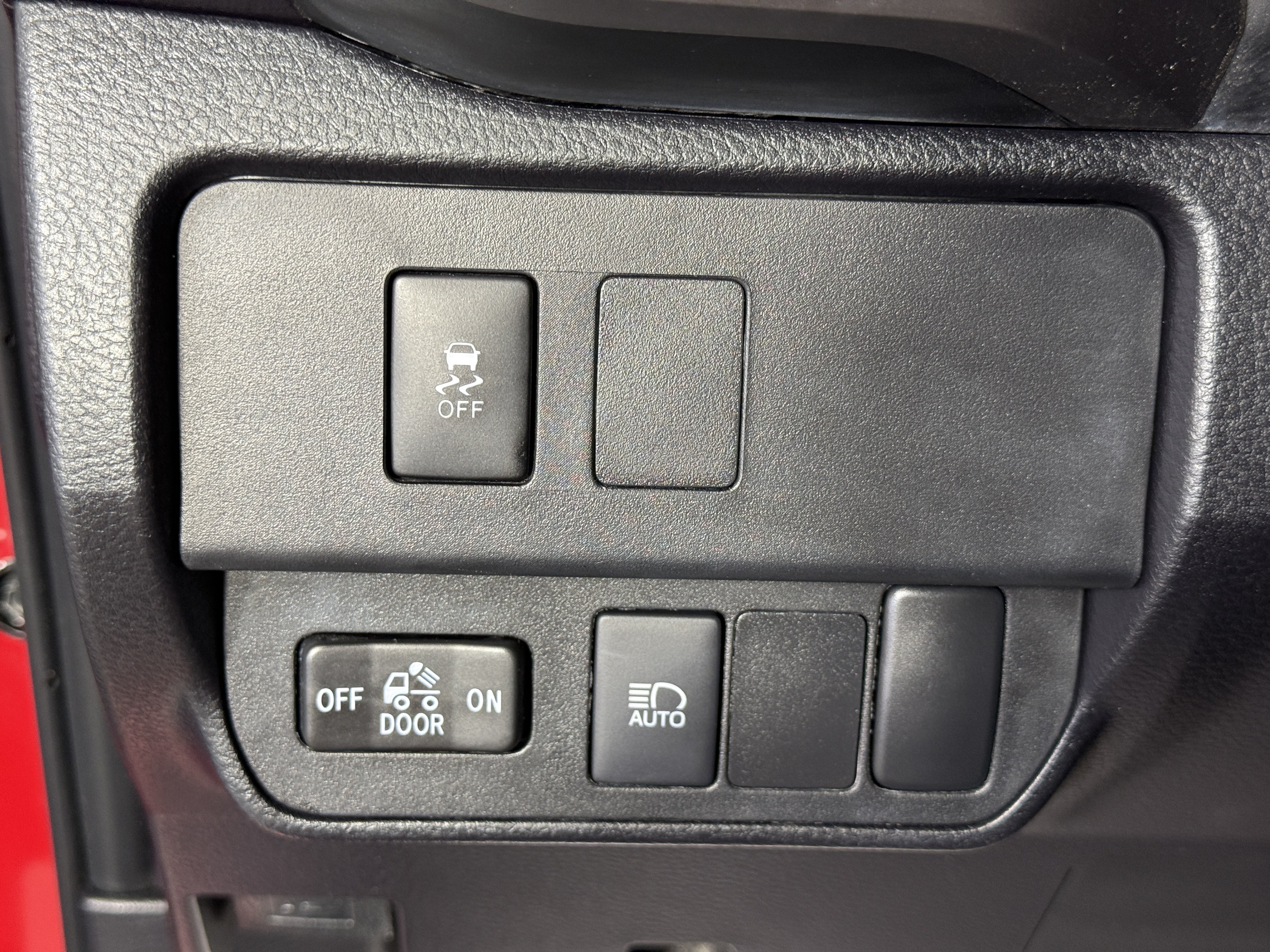 Used 2023 Toyota Tacoma SR5 w/ Technology Package AWD/4WD image 23