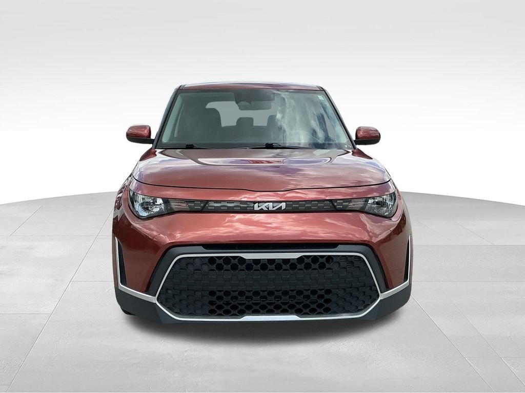 Used 2024 Kia Soul LX w/ Option Group 015 FWD image 16