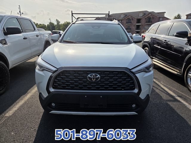 Used 2024 Toyota Corolla Cross XLE FWD image 2