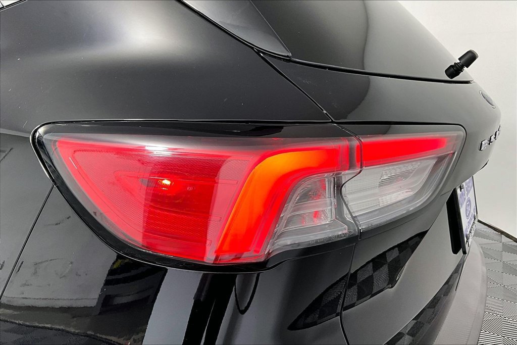 Certified 2020 Ford Escape SE AWD/4WD image 29