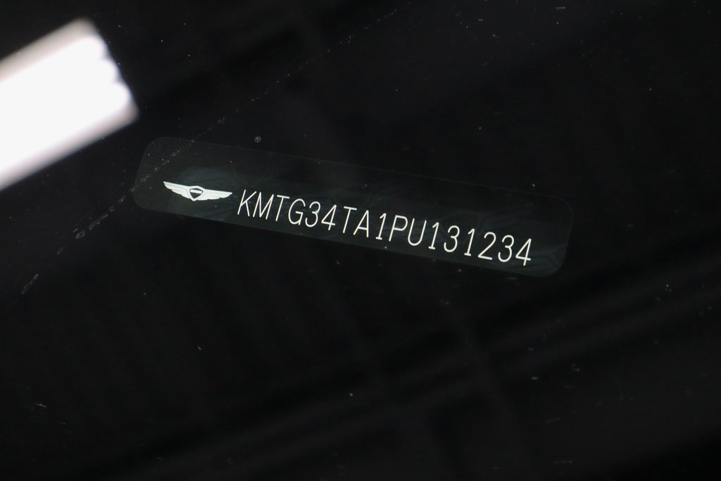 Used 2023 Genesis G70 2.0T image 36