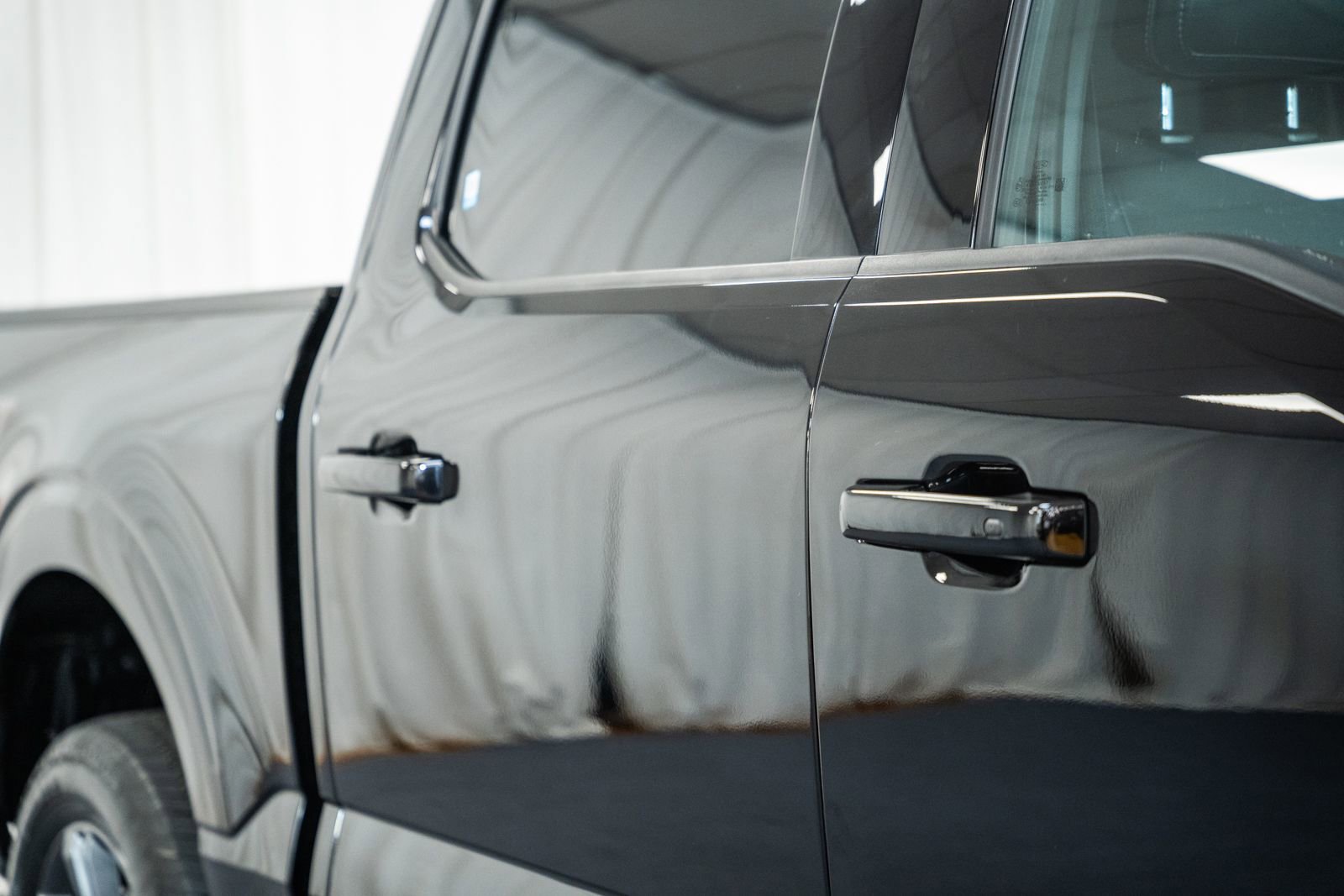 Certified 2023 Ford F150 Lariat w/ Equipment Group 502A High image 22