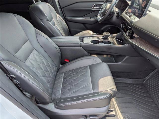 Used 2024 Nissan Rogue Platinum w/ Platinum Premium Package FWD image 20