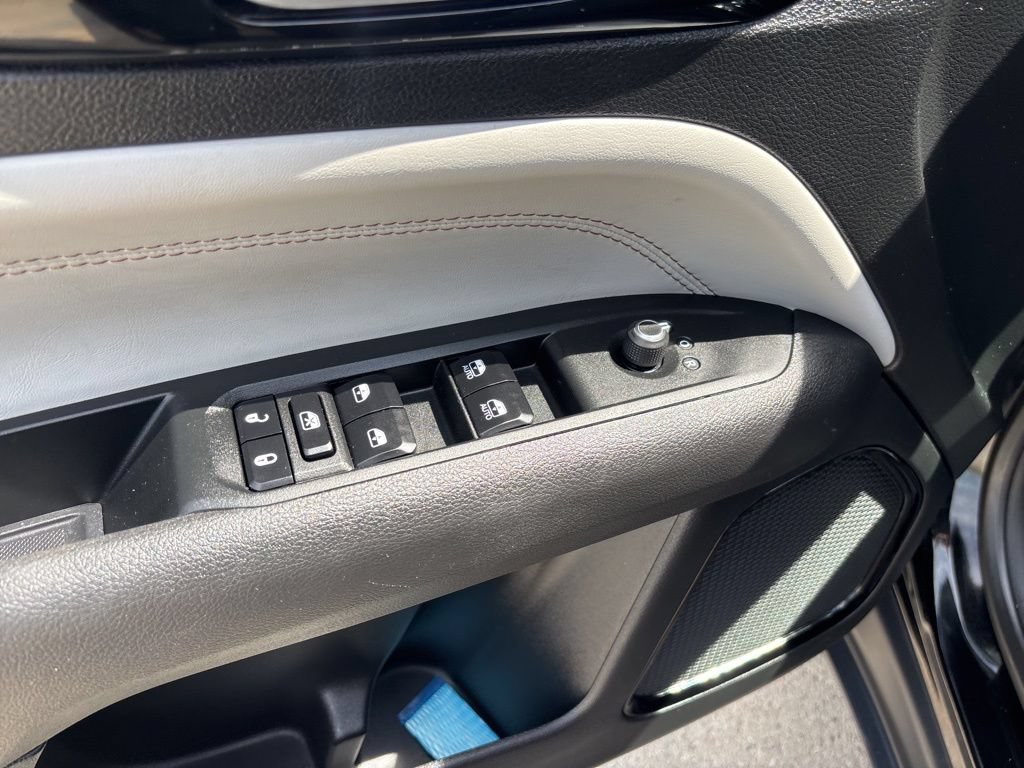 Used 2022 Jeep Compass Limited AWD/4WD image 14