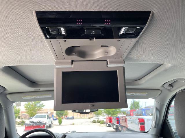 Used 2020 Chevrolet Suburban LT AWD/4WD image 21
