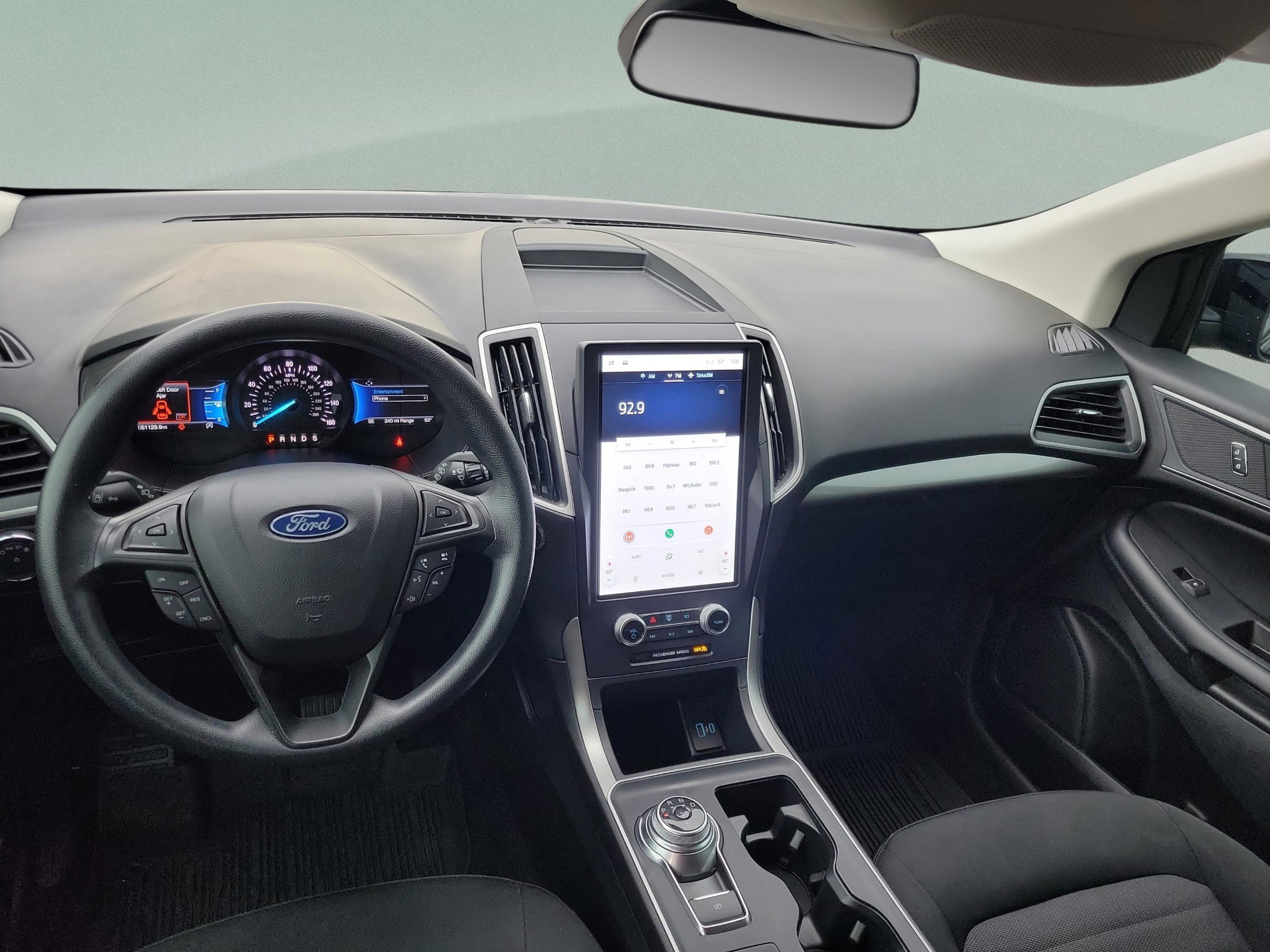 Certified 2022 Ford Edge SE w/ Black Appearance Package image 20