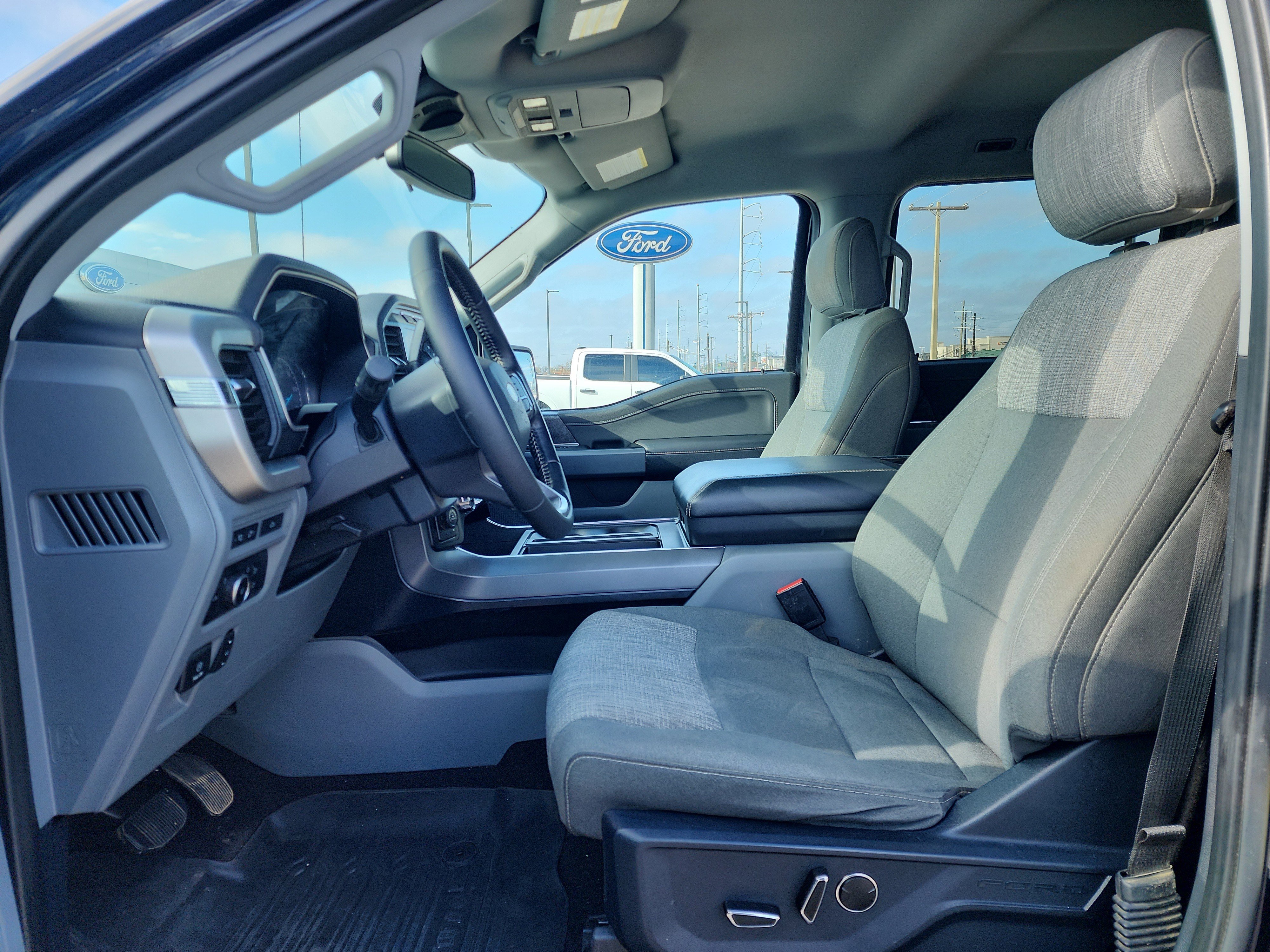 Certified 2021 Ford F150 XLT w/ Equipment Group 302A High image 10