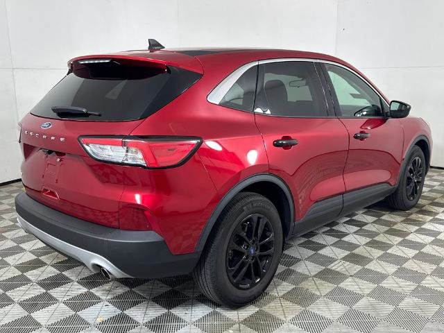 Certified 2022 Ford Escape SE image 3