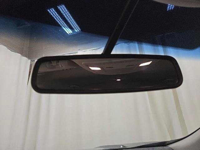 Certified 2018 Ford Edge Titanium w/ Class II Trailer Tow Package AWD/4WD image 38