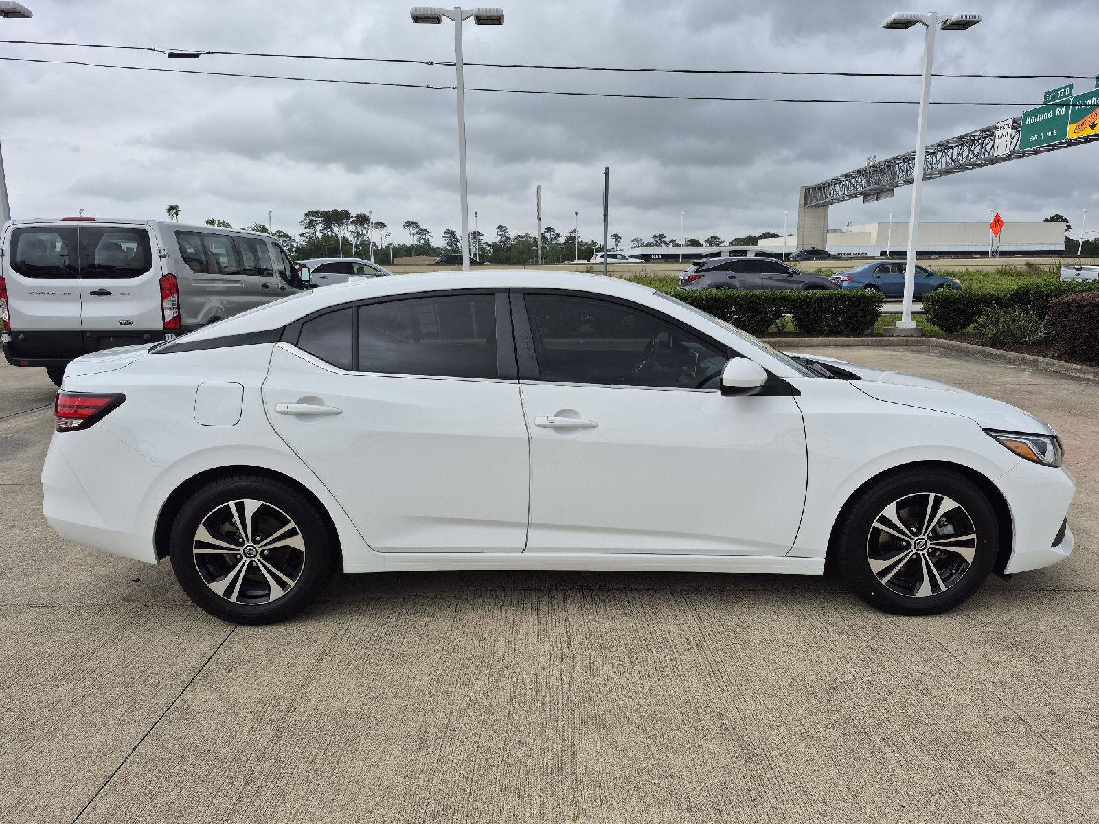 Used 2022 Nissan Sentra SV w/ All-Weather Package FWD image 12