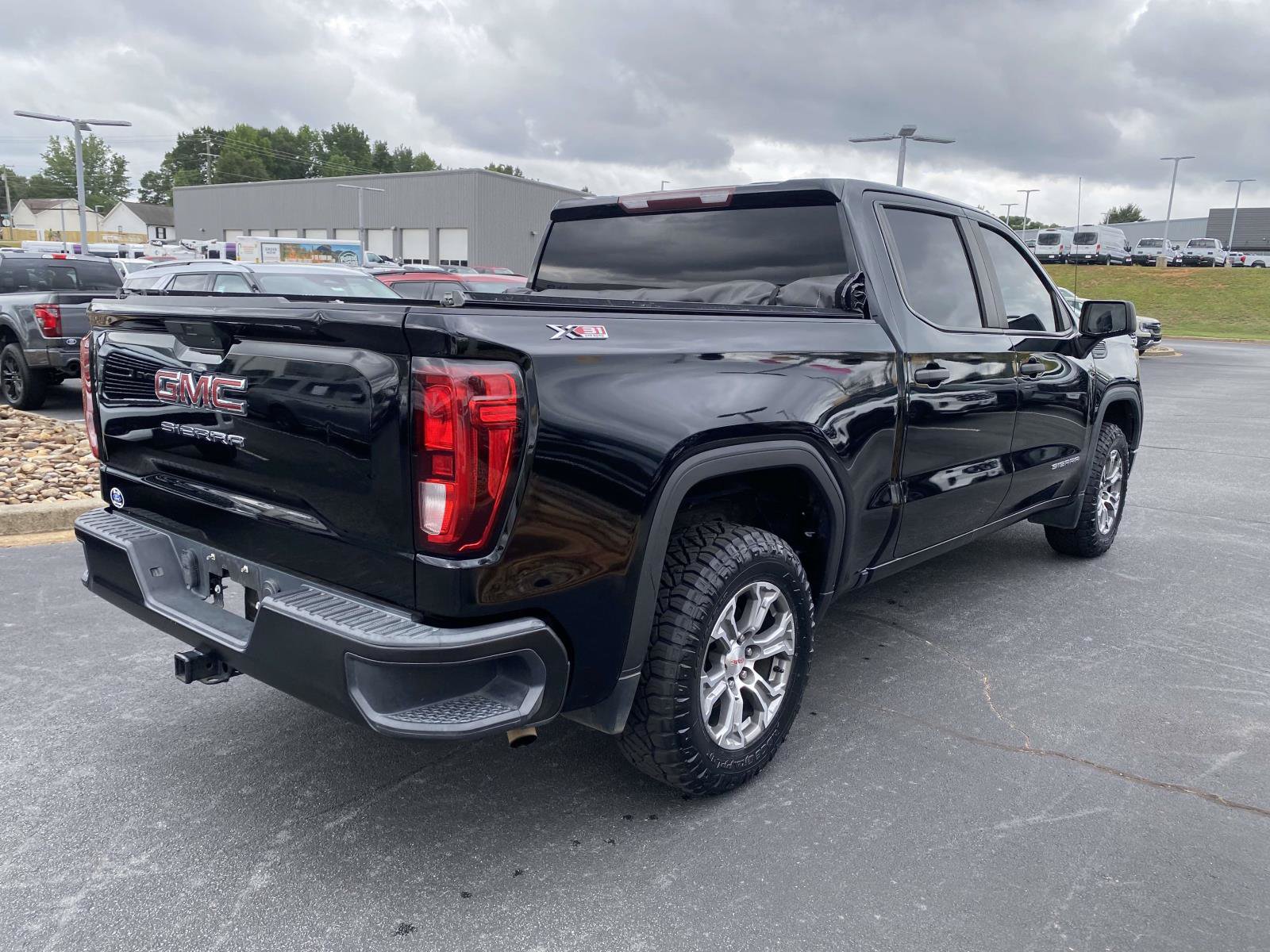Used 2019 GMC Sierra 1500 4x4 Crew Cab w/ Convenience Package image 7