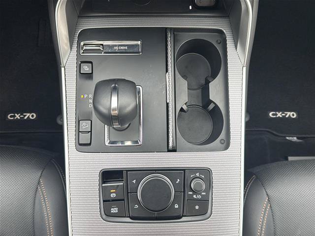 Used 2025 MAZDA CX-70 Plug-In Hybrid w/ Premium Pkg AWD/4WD image 29