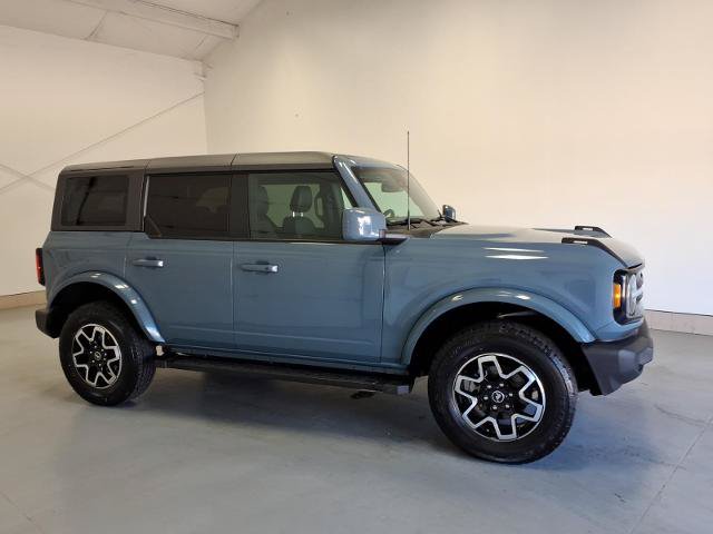 Certified 2024 Ford Bronco Outer Banks AWD/4WD image 2