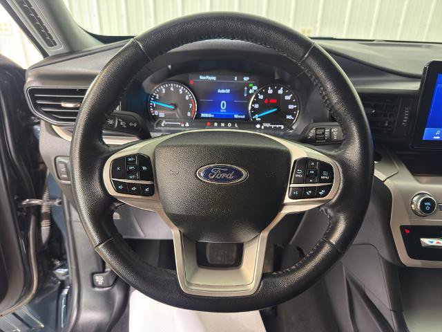 Certified 2023 Ford Explorer XLT AWD/4WD image 3