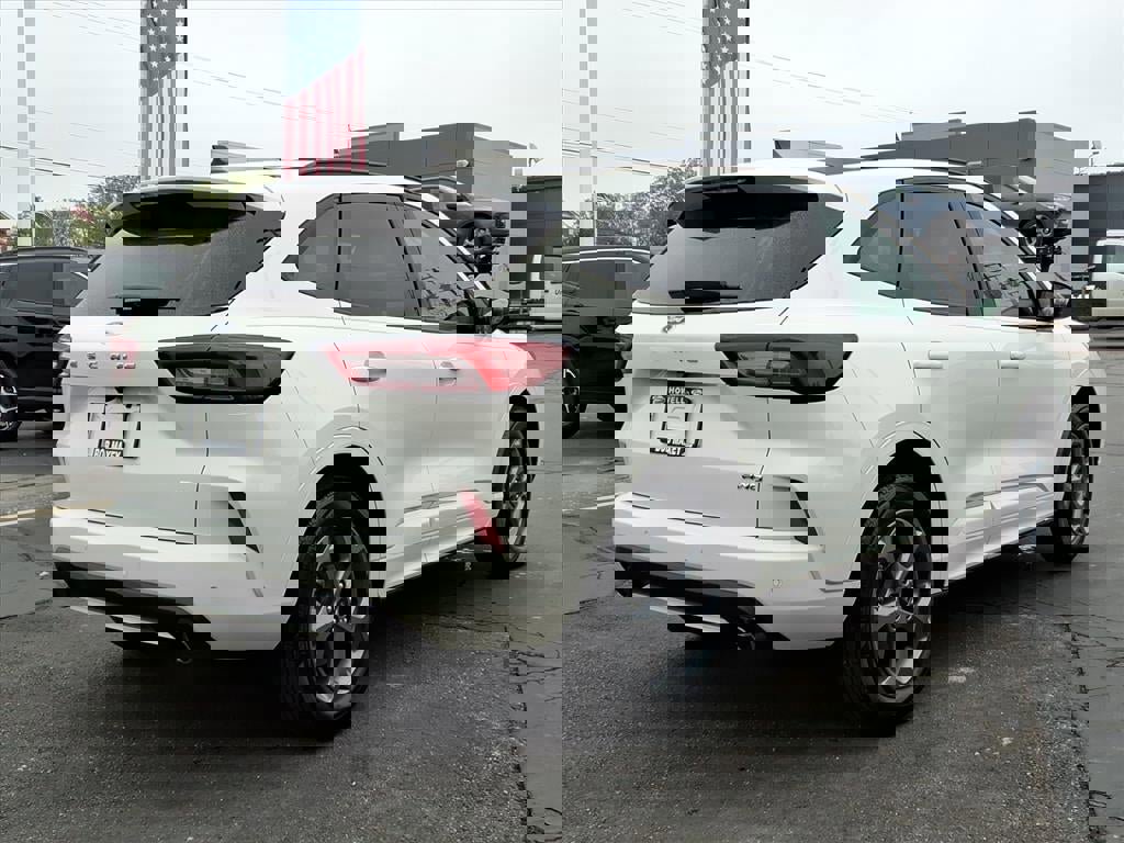 Certified 2024 Ford Escape ST-Line w/ Tech Pack #1 image 4