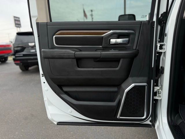 Used 2024 RAM 2500 Laramie image 16