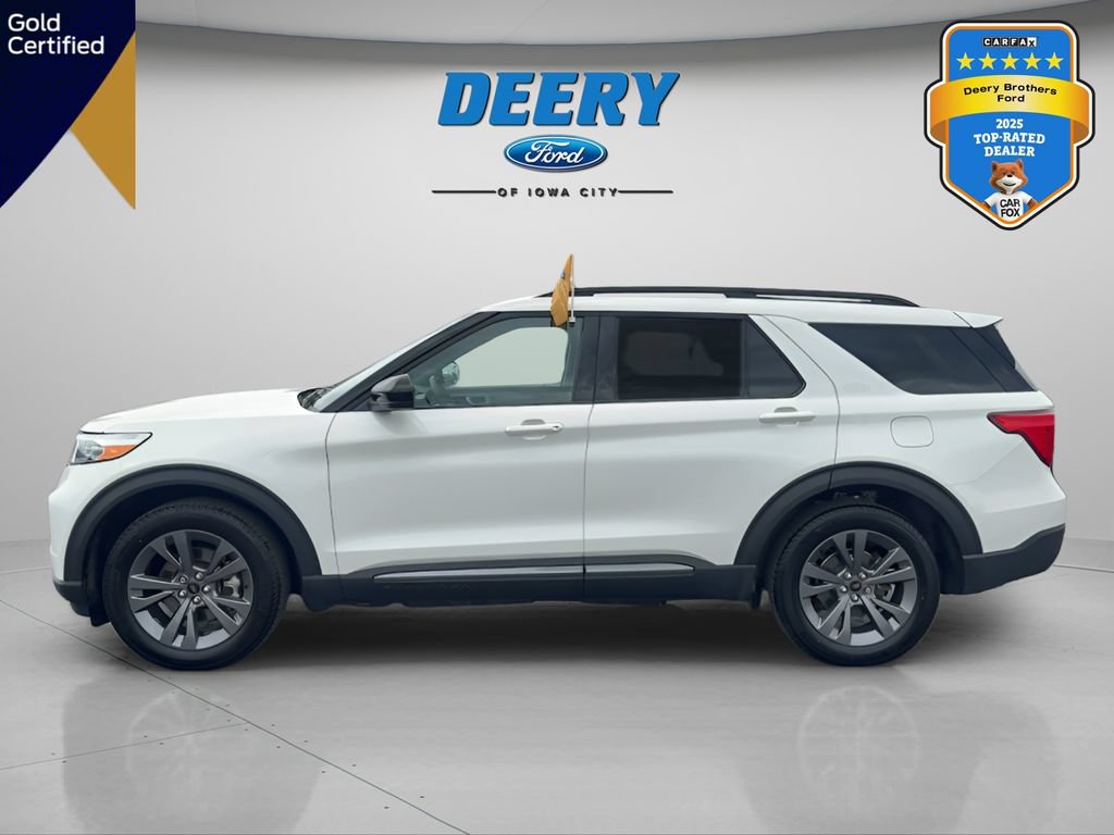 Certified 2024 Ford Explorer XLT w/ Equipment Group 202A AWD/4WD image 3