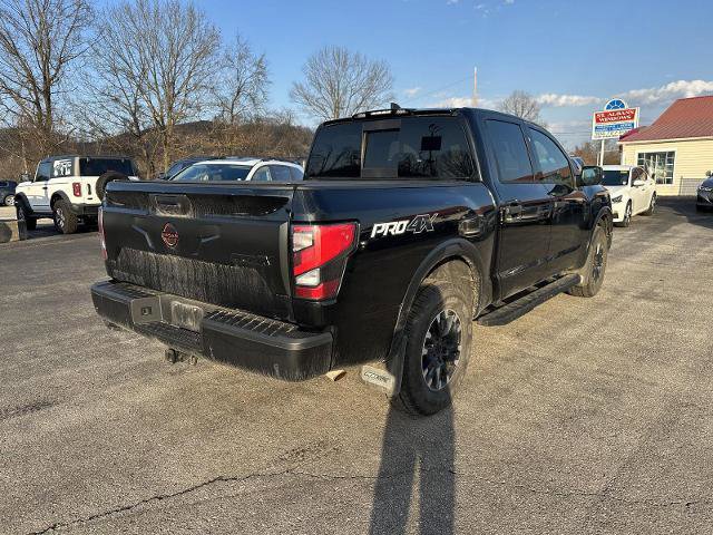 Used 2024 Nissan Titan PRO-4X w/ Pro-4x Convenience Package image 4