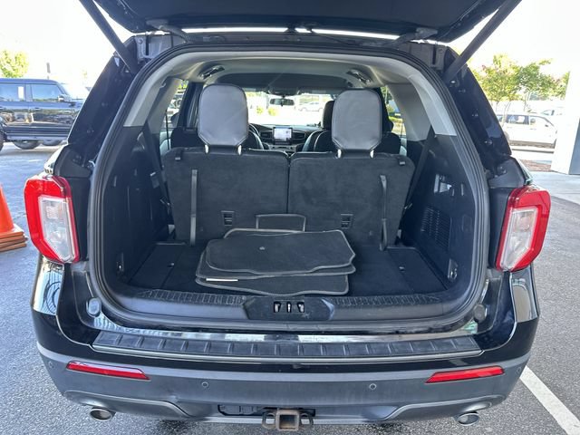 Certified 2022 Ford Explorer XLT w/ Equipment Group 202A AWD/4WD image 24