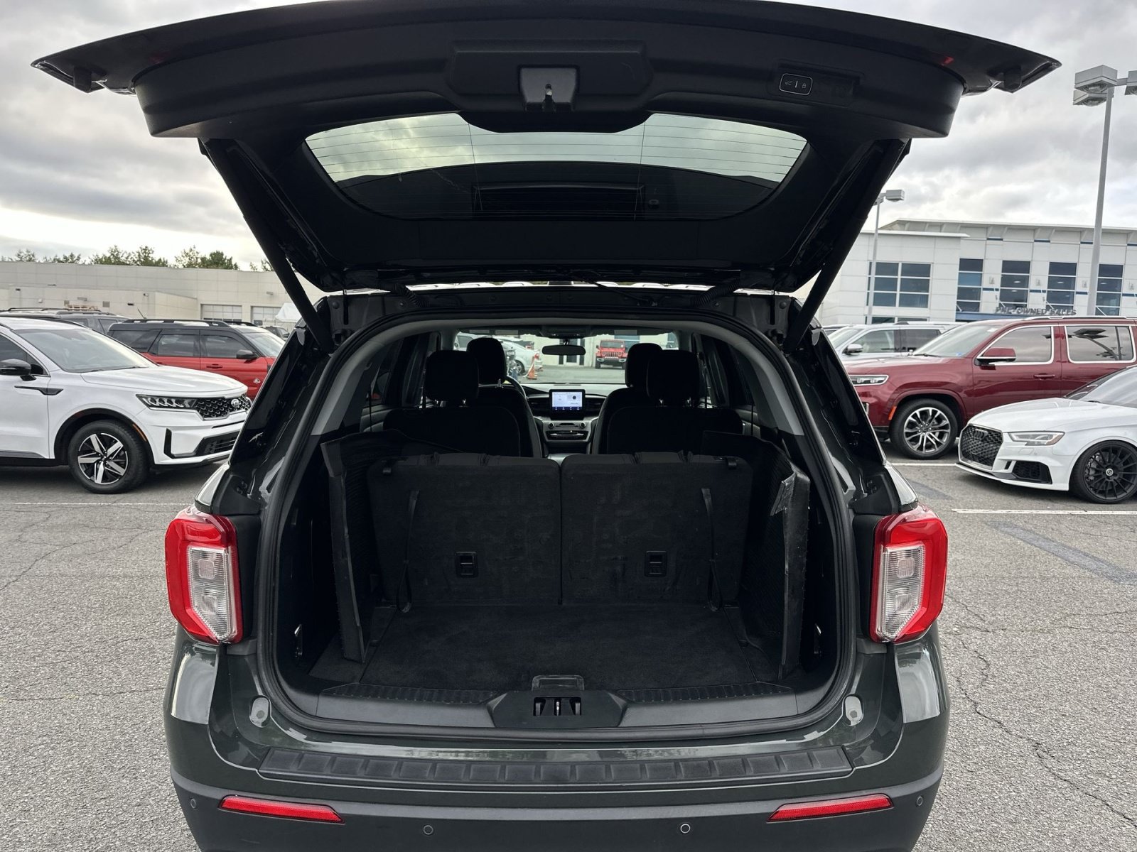 Certified 2023 Ford Explorer XLT AWD/4WD image 27