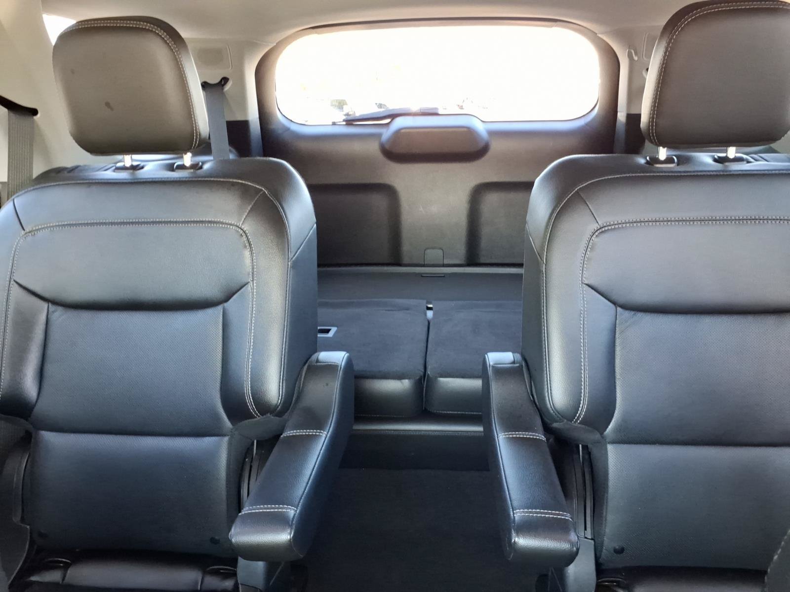 Certified 2022 Ford Explorer Limited AWD/4WD image 4