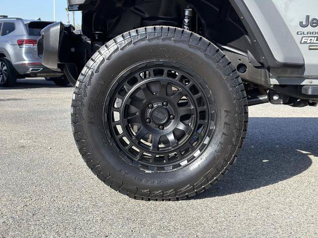 Used 2021 Jeep Gladiator Sport AWD/4WD image 29