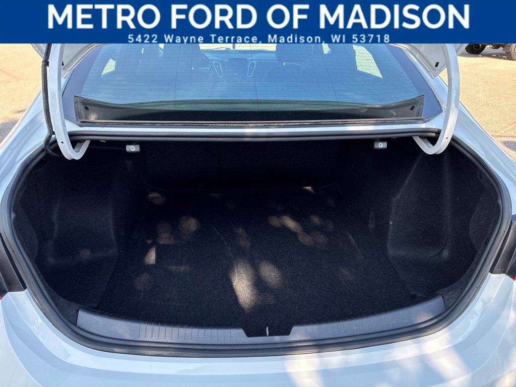 Used 2025 Chevrolet Malibu LT FWD image 36