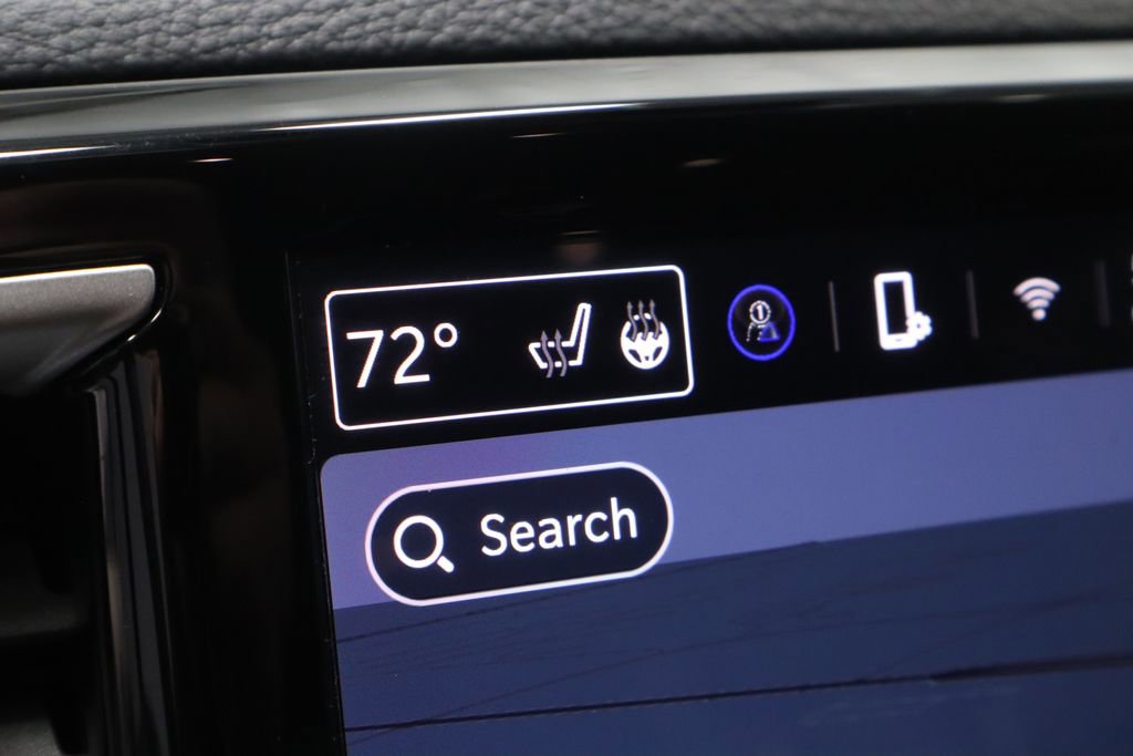 Used 2022 Chrysler Pacifica Touring-L w/ Uconnect Theater Family Group FWD image 5