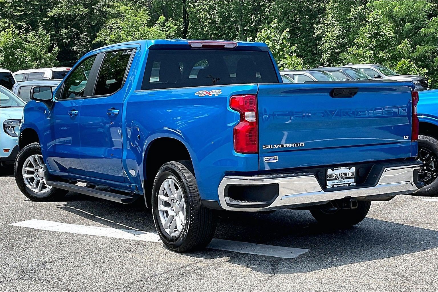 Used 2023 Chevrolet Silverado 1500 LT w/ Protection Package AWD/4WD image 11