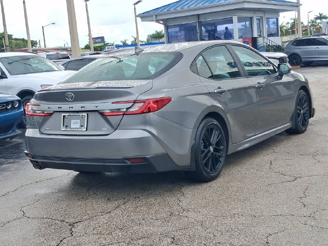 Used 2026 Toyota Camry SE FWD image 4