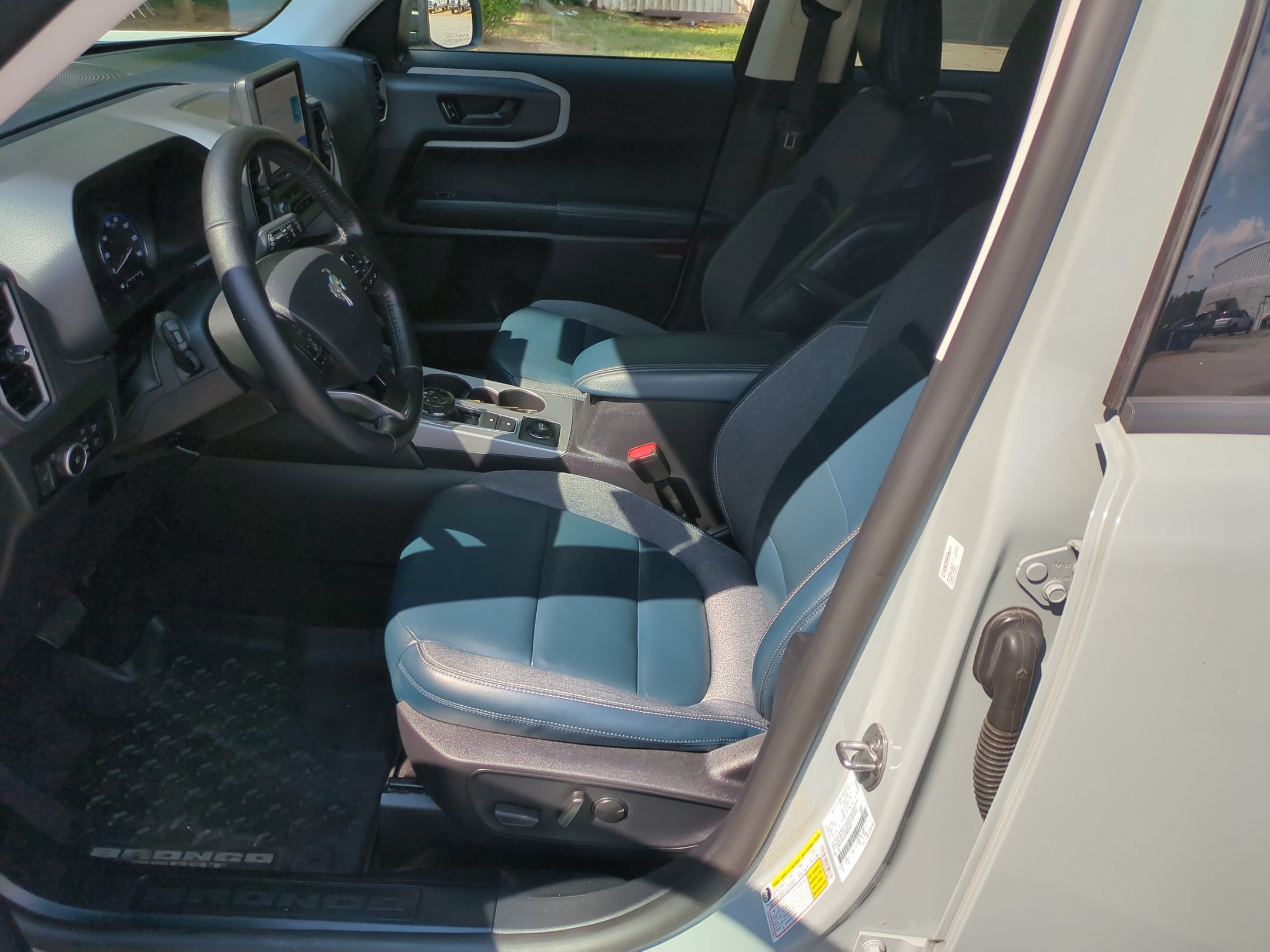 Certified 2022 Ford Bronco Sport Outer Banks w/ Tech Package AWD/4WD image 13