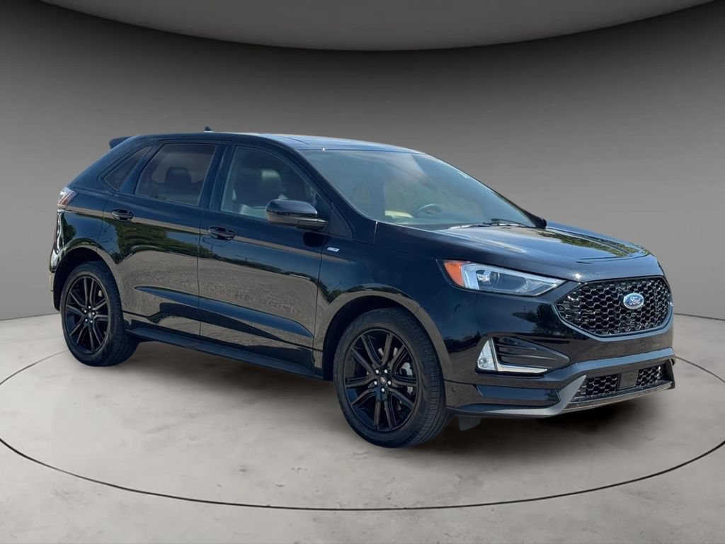 Certified 2024 Ford Edge ST-Line AWD/4WD image 3