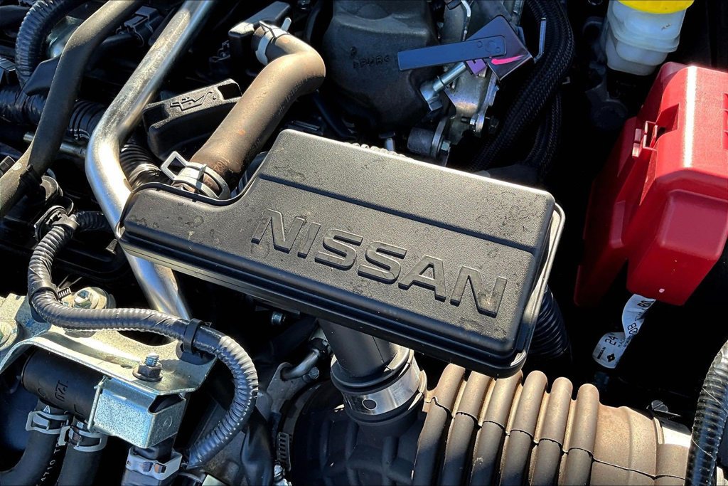 Used 2025 Nissan Sentra SV FWD image 33