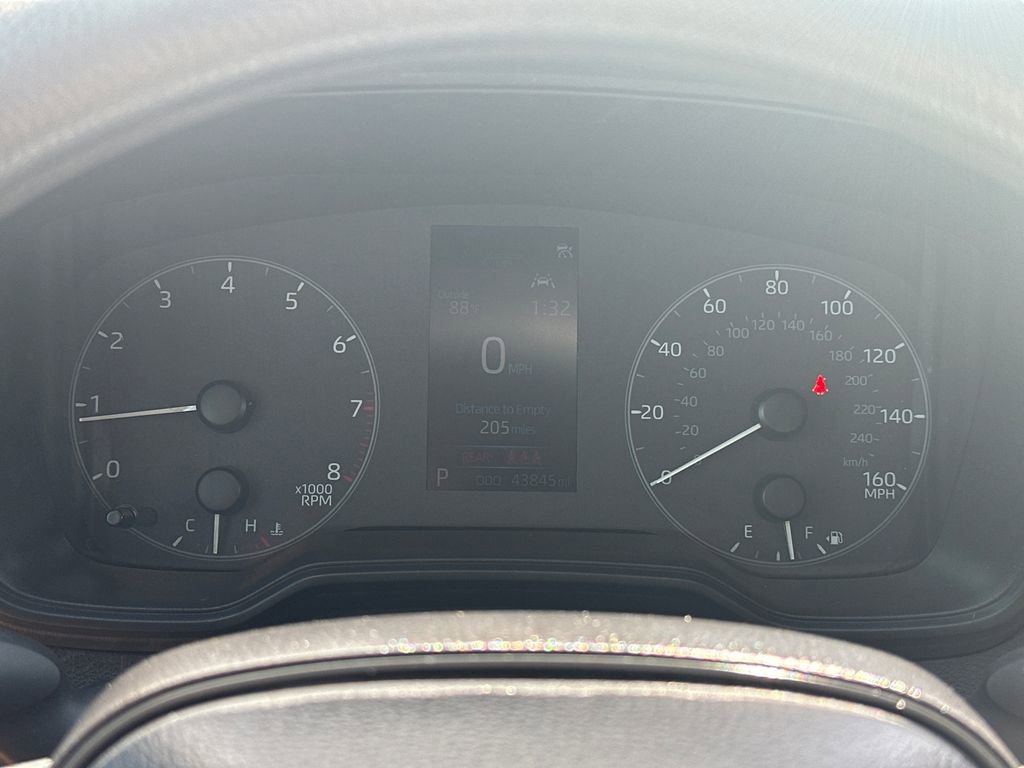 Used 2024 Toyota Corolla LE FWD image 27