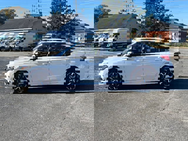 Used 2024 Honda Civic Touring image 2