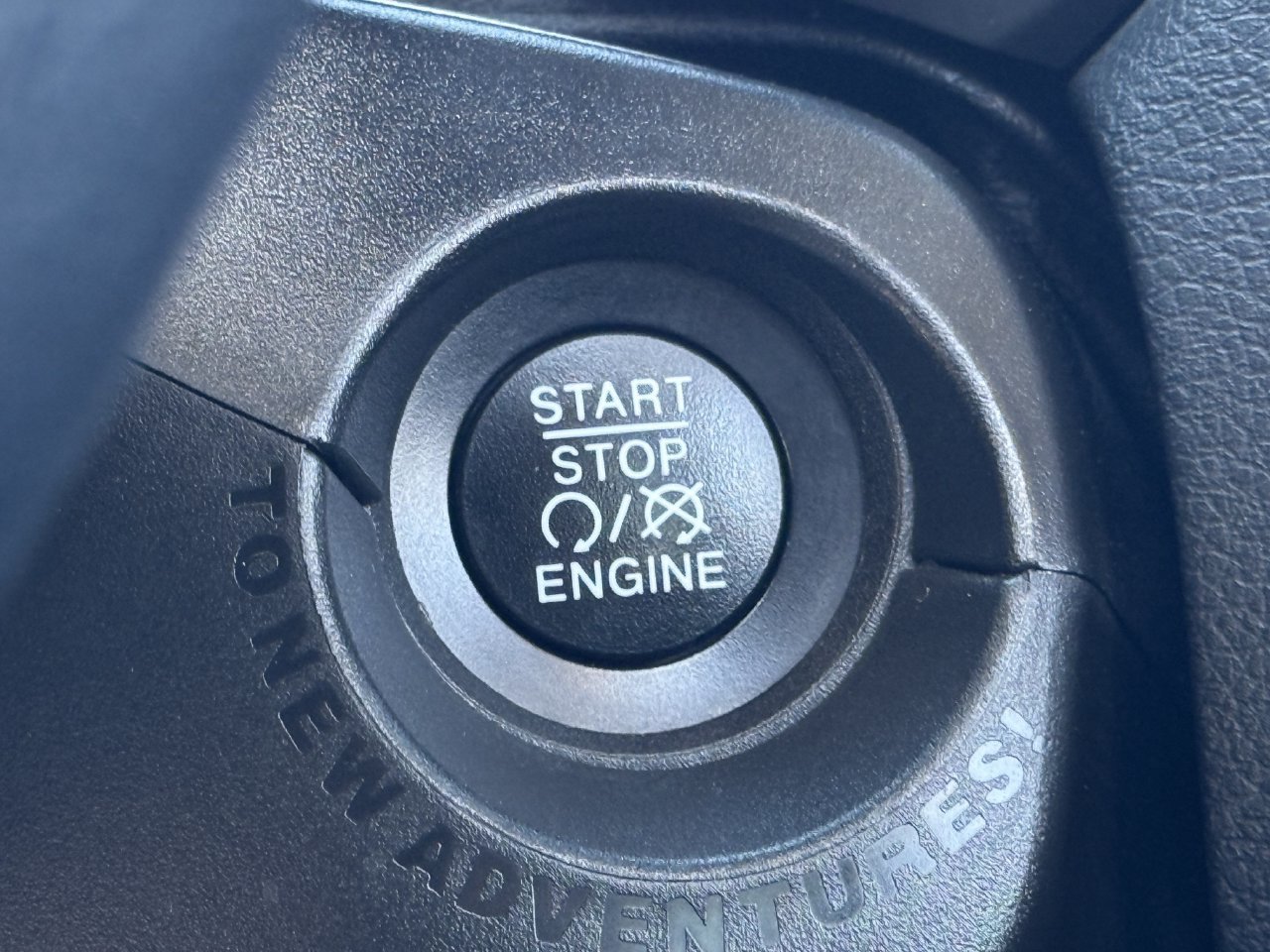 Used 2019 Jeep Renegade Limited AWD/4WD image 21