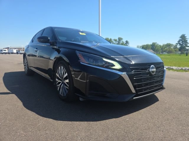 Used 2024 Nissan Altima 2.5 SV w/ SV Premium Package