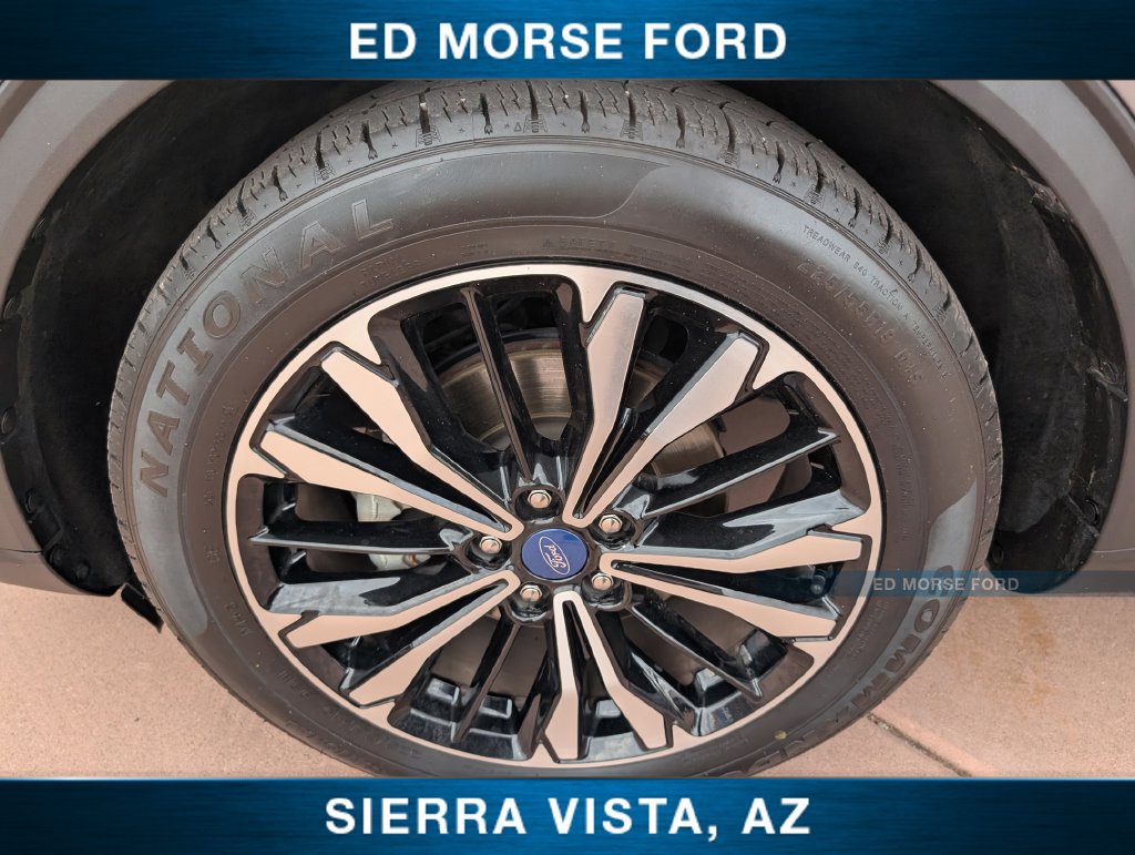 Certified 2022 Ford Escape SE w/ SE Sport Appearance Package FWD image 24